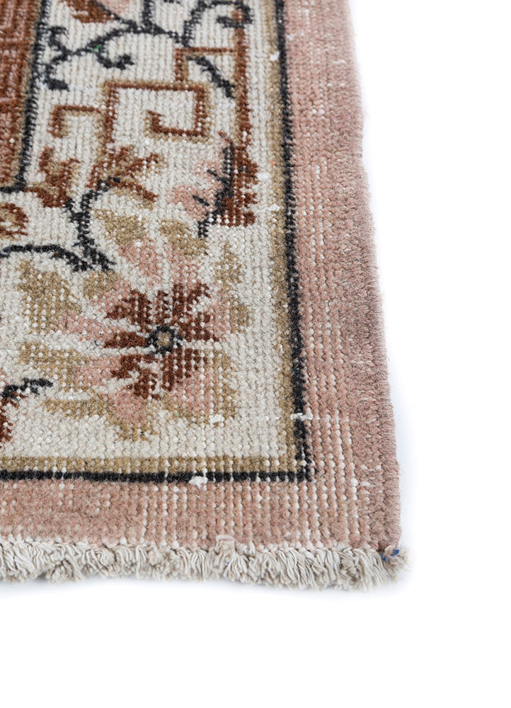 vintage red and orange wool hand knotted Rug - Corner