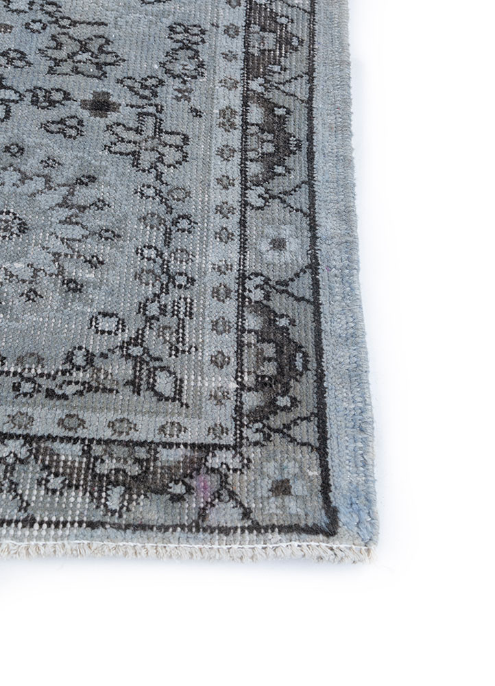 vintage grey and black wool hand knotted Rug - Corner