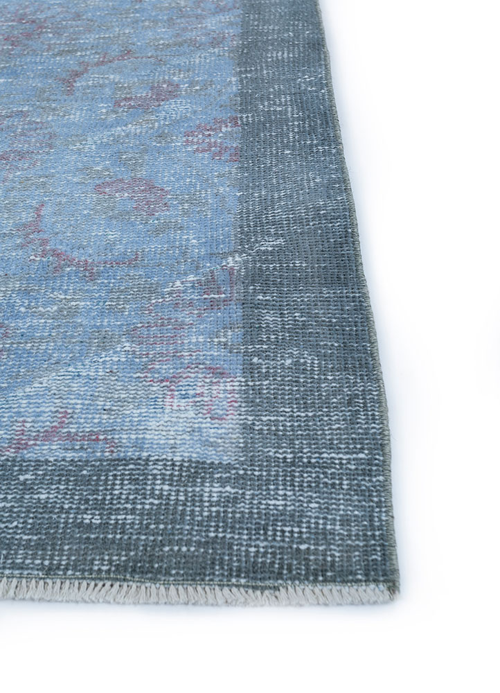 lacuna blue wool hand knotted Rug - Corner