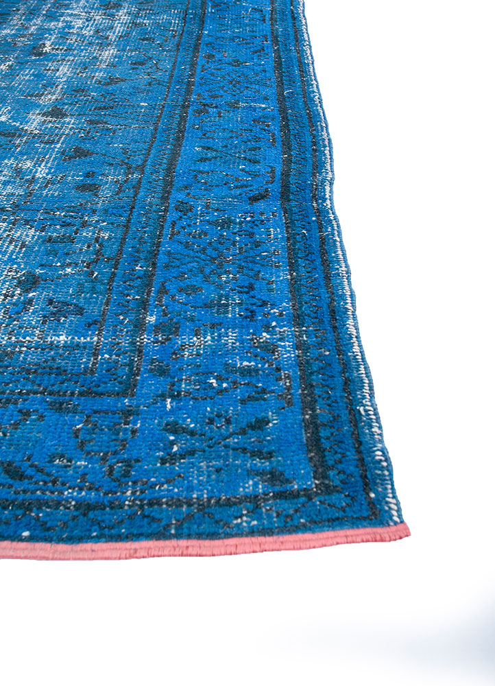 lacuna blue wool hand knotted Rug - Corner