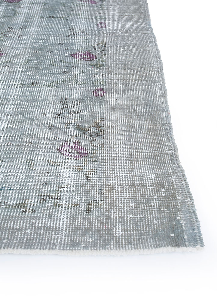 vintage grey and black wool hand knotted Rug - Corner