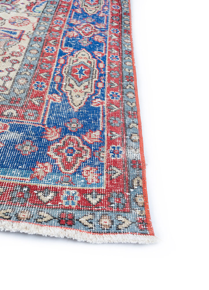 vintage red and orange wool hand knotted Rug - Corner