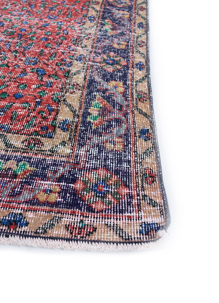 vintage red and orange wool hand knotted Rug - Corner