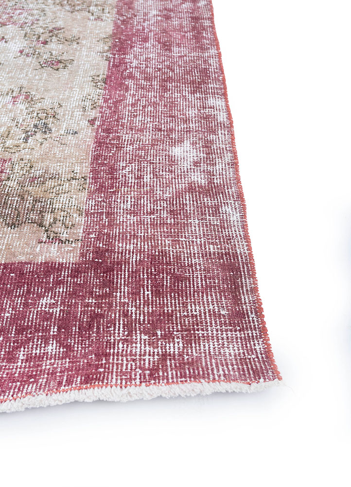 vintage red and orange wool hand knotted Rug - Corner