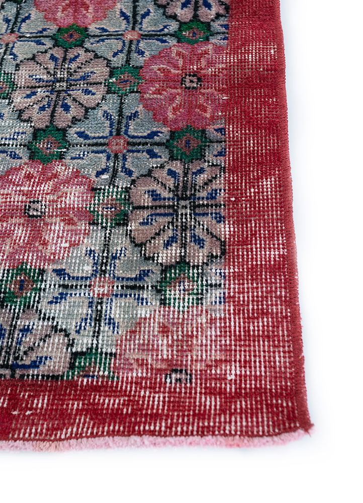 vintage grey and black wool hand knotted Rug - Corner