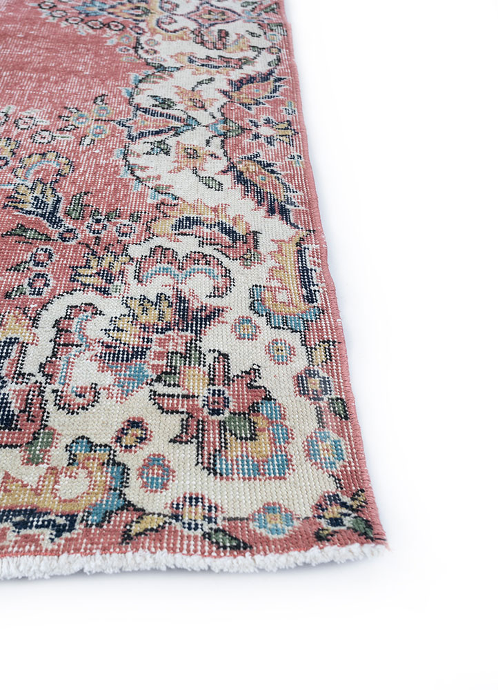 vintage red and orange wool hand knotted Rug - Corner