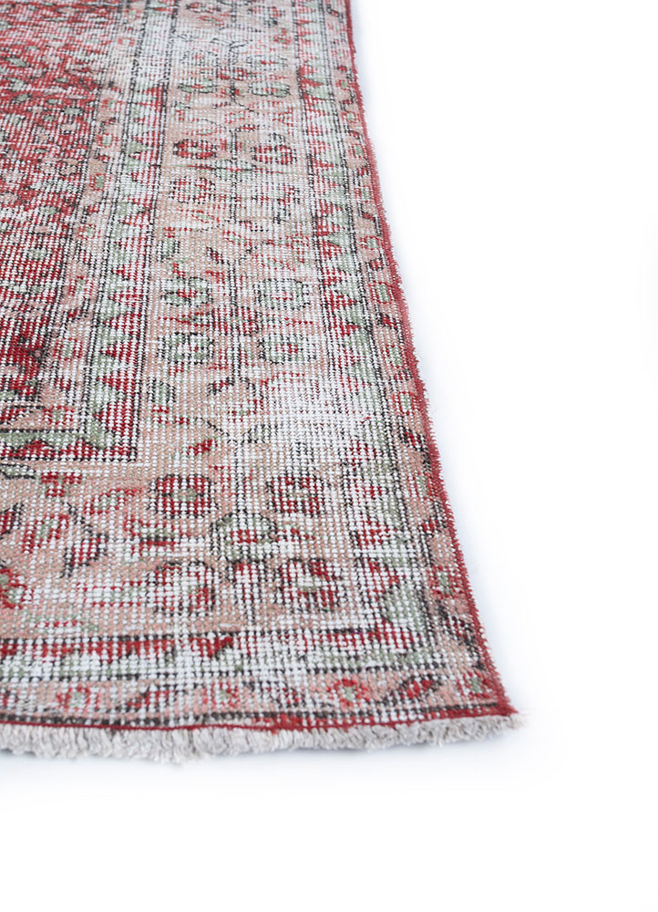 vintage red and orange wool hand knotted Rug - Corner