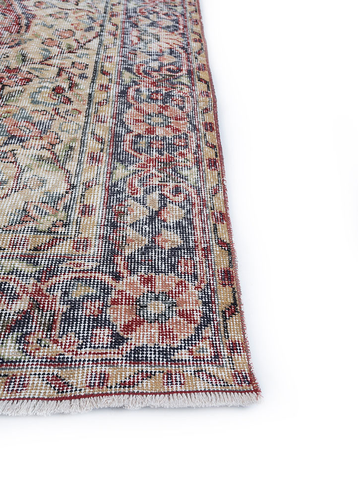 vintage red and orange wool hand knotted Rug - Corner
