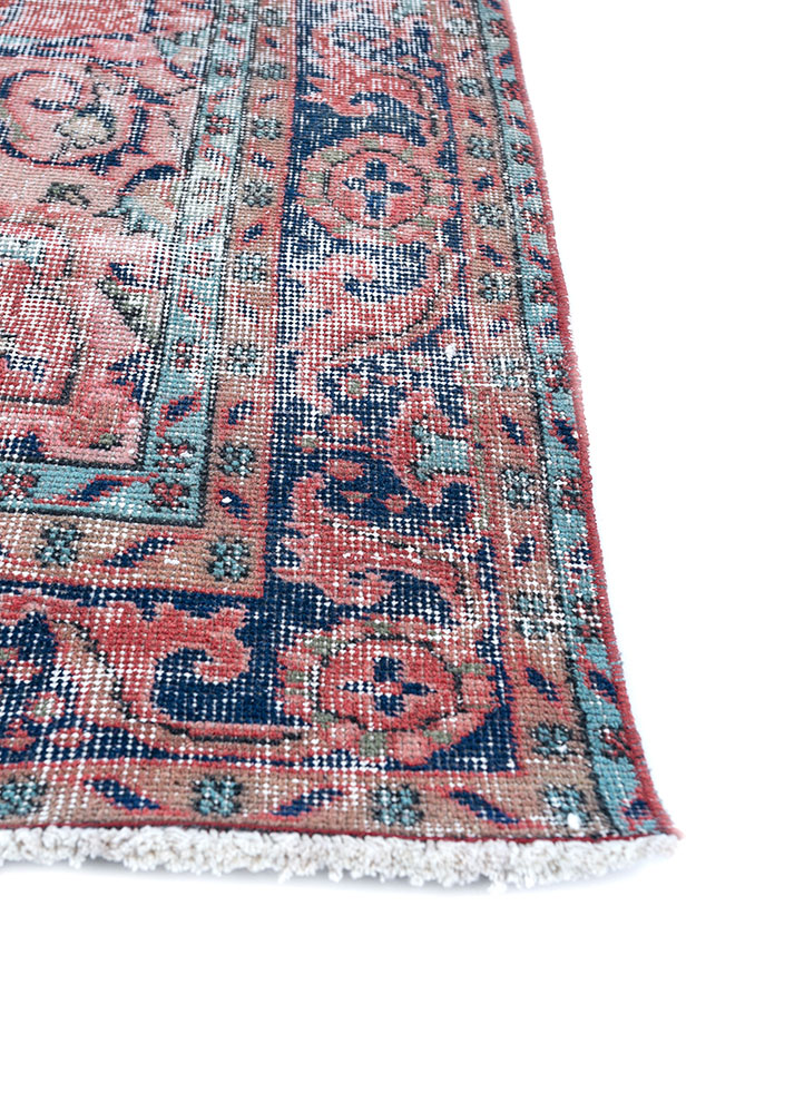 vintage red and orange wool hand knotted Rug - Corner
