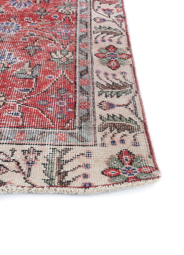 vintage red and orange wool hand knotted Rug - Corner