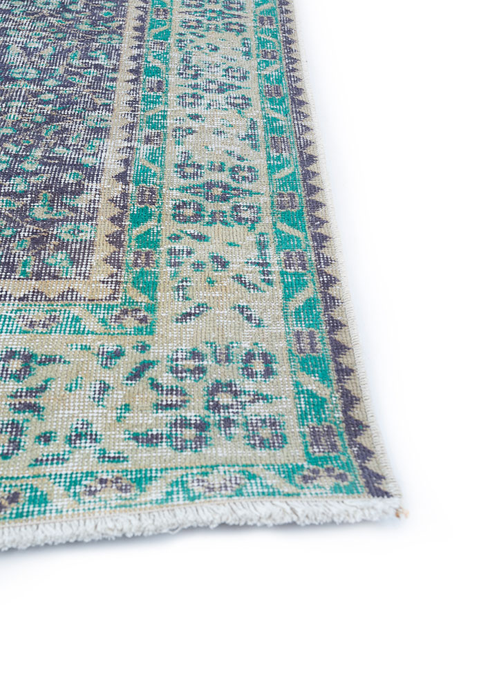 vintage grey and black wool hand knotted Rug - Corner