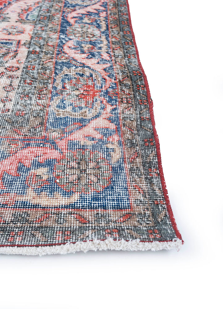 vintage red and orange wool hand knotted Rug - Corner