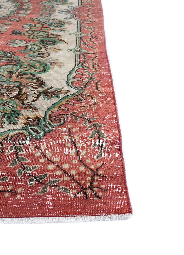 vintage red and orange wool hand knotted Rug - Corner