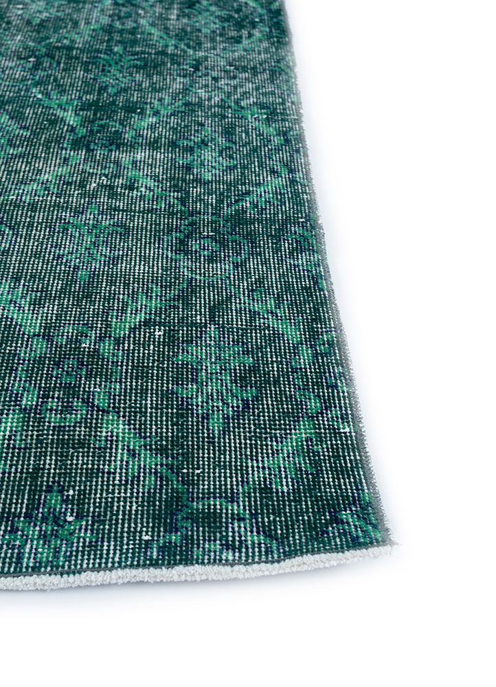 lacuna green wool hand knotted Rug - Corner