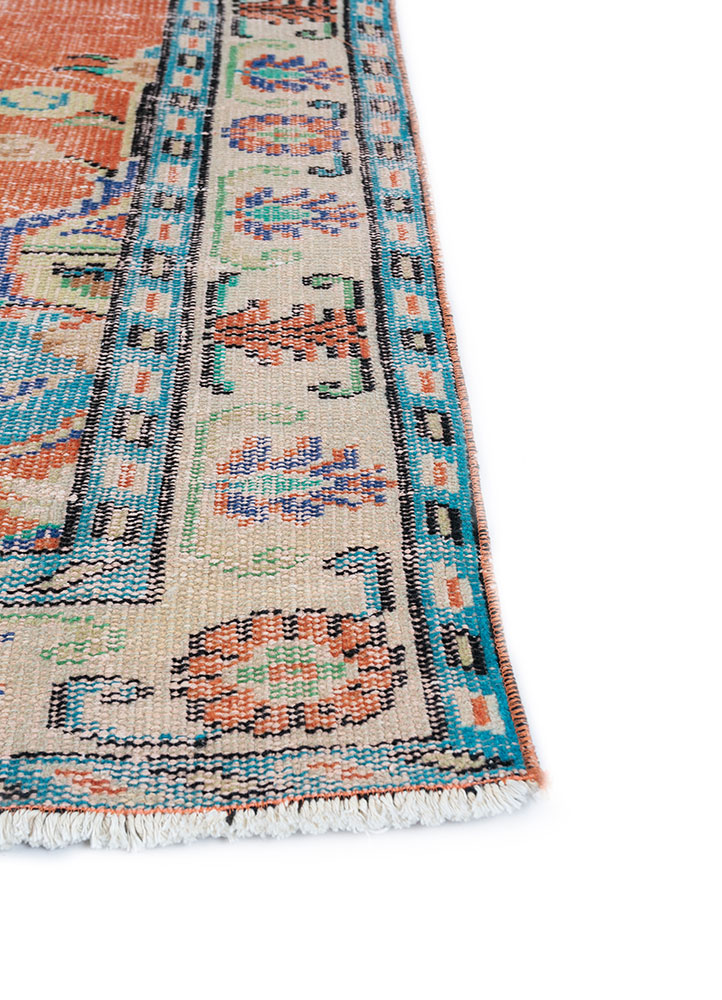 vintage red and orange wool hand knotted Rug - Corner
