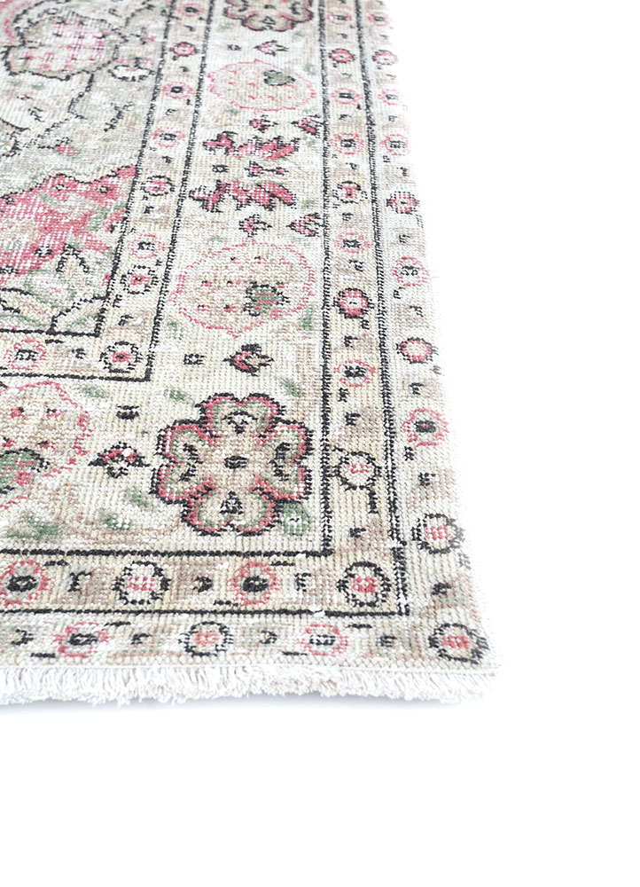 vintage red and orange wool hand knotted Rug - Corner