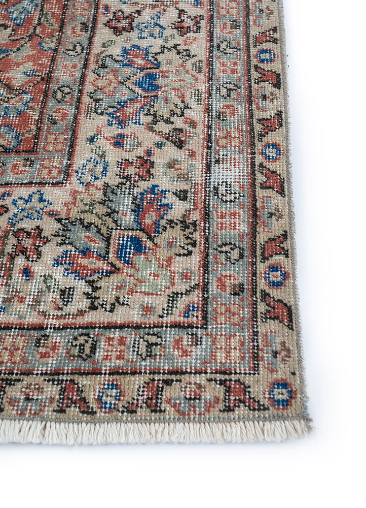 vintage red and orange wool hand knotted Rug - Corner