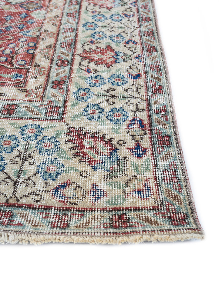 vintage red and orange wool hand knotted Rug - Corner