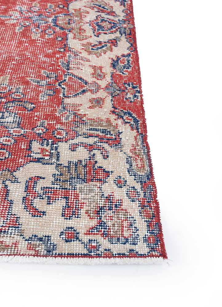 vintage red and orange wool hand knotted Rug - Corner