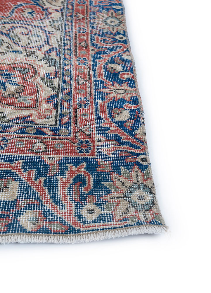 vintage red and orange wool hand knotted Rug - Corner