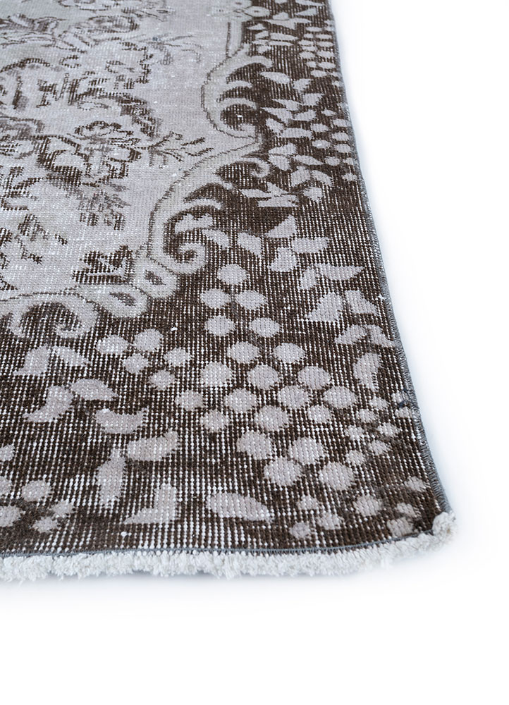 vintage grey and black wool hand knotted Rug - Corner