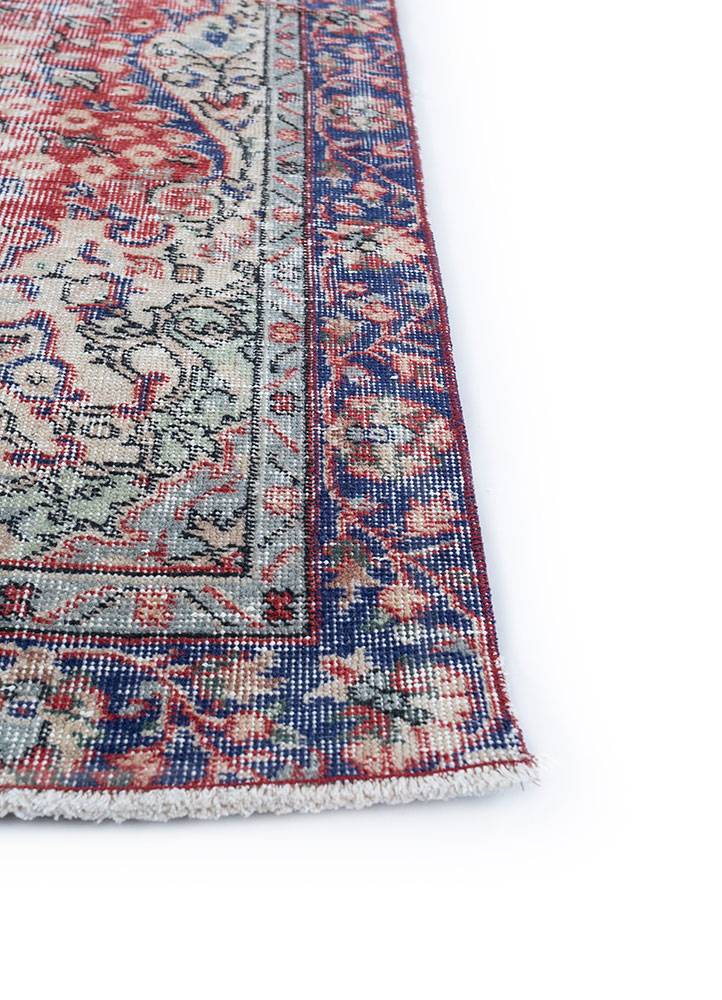 vintage red and orange wool hand knotted Rug - Corner