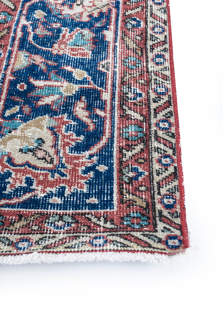 vintage red and orange wool hand knotted Rug - Corner