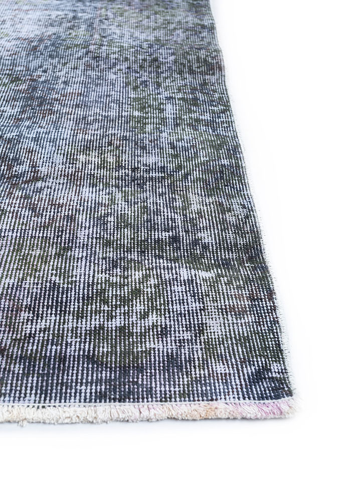 lacuna grey and black wool hand knotted Rug - Corner