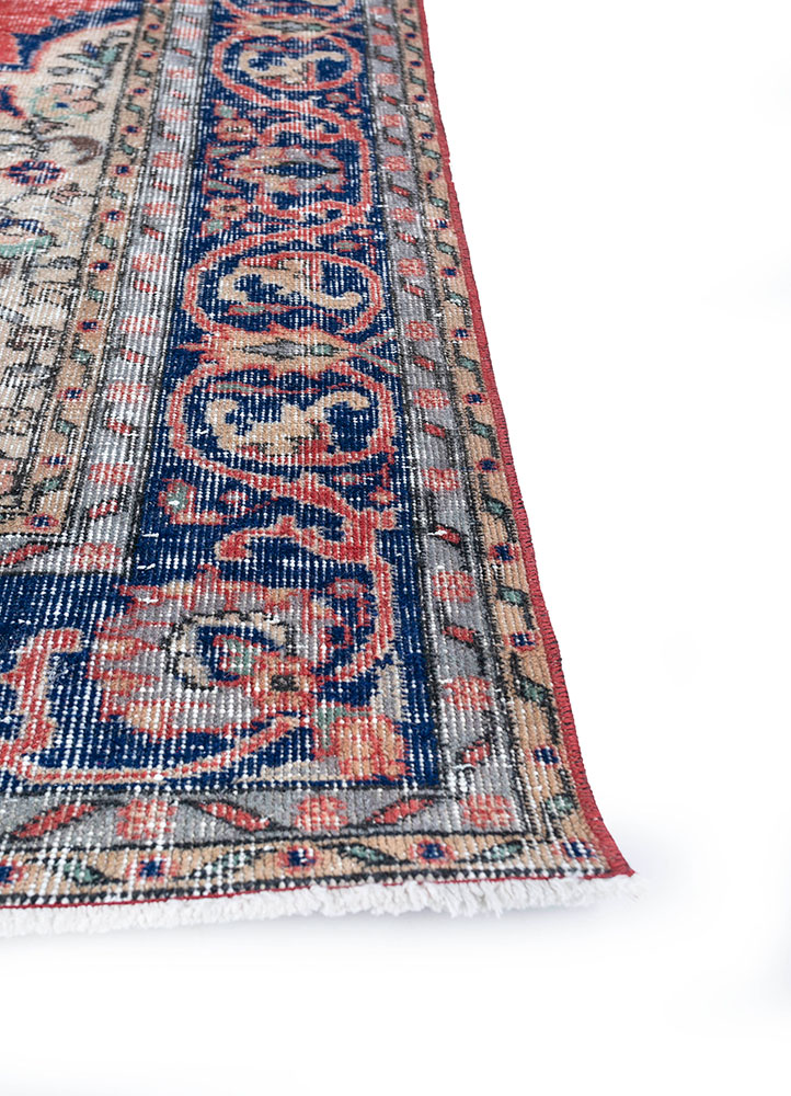 vintage red and orange wool hand knotted Rug - Corner