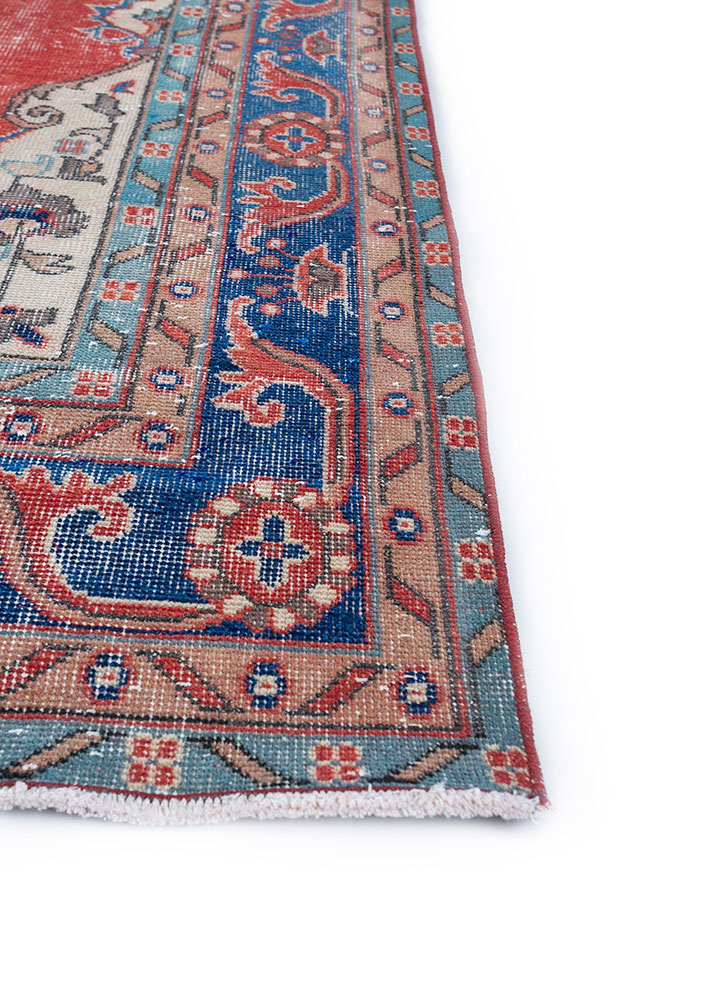 vintage red and orange wool hand knotted Rug - Corner