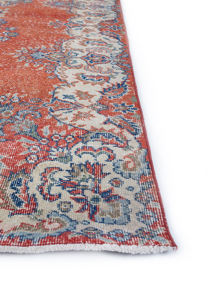 vintage red and orange wool hand knotted Rug - Corner