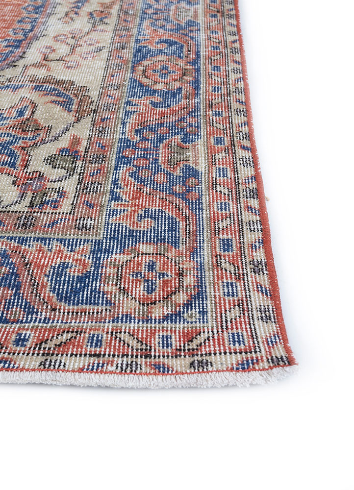 vintage red and orange wool hand knotted Rug - Corner