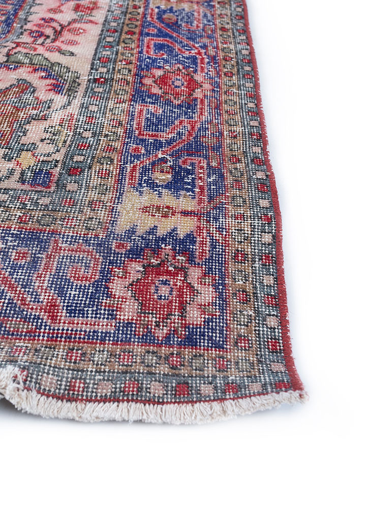 vintage red and orange wool hand knotted Rug - Corner