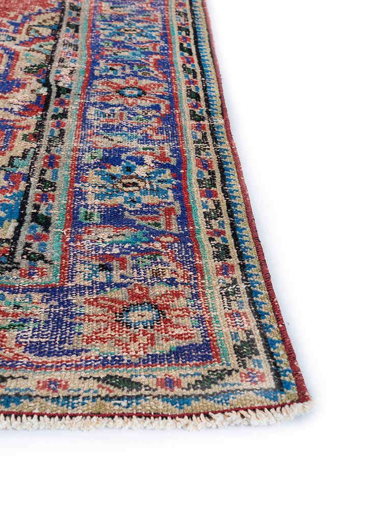 vintage red and orange wool hand knotted Rug - Corner