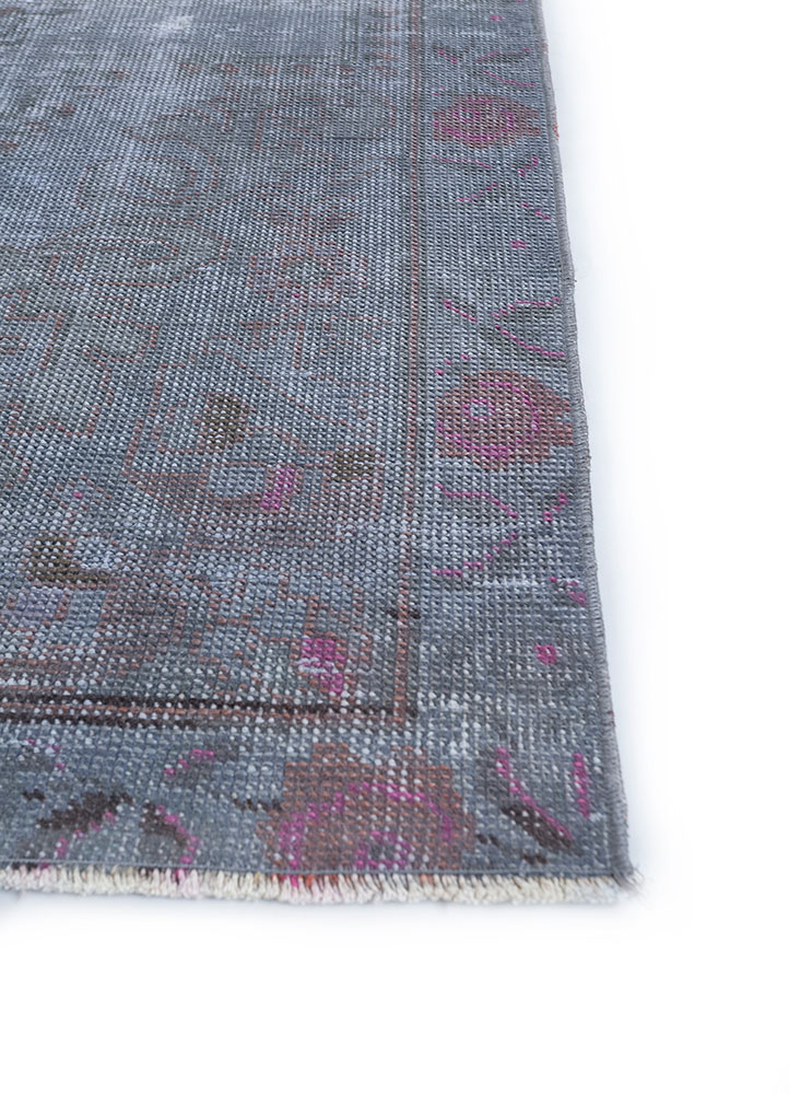 lacuna blue wool hand knotted Rug - Corner