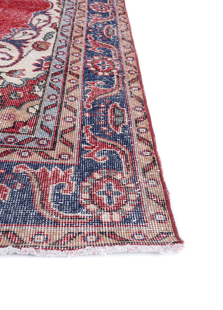 vintage red and orange wool hand knotted Rug - Corner