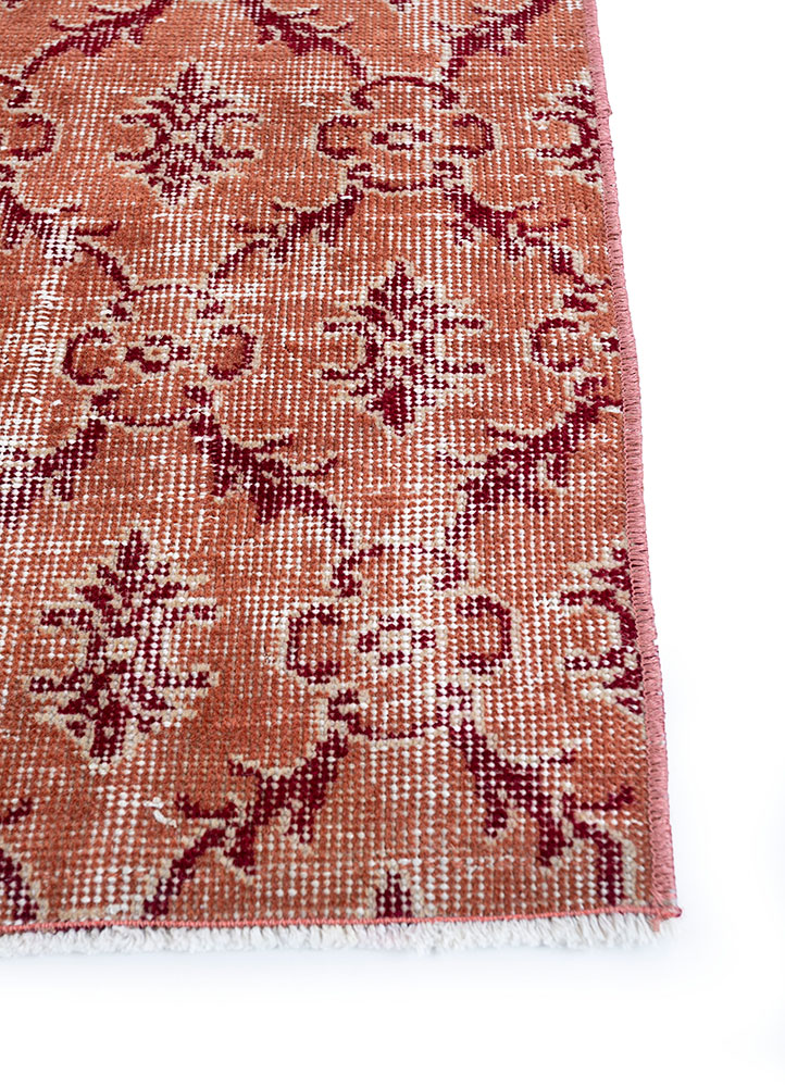 vintage red and orange wool hand knotted Rug - Corner