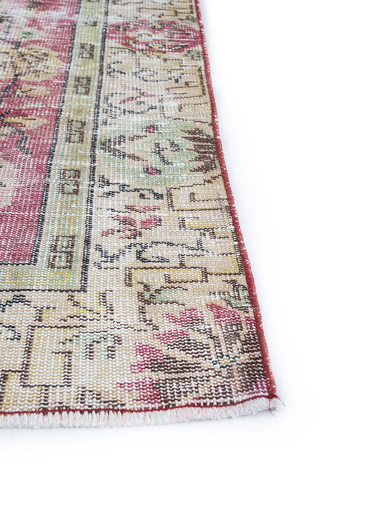 vintage red and orange wool hand knotted Rug - Corner