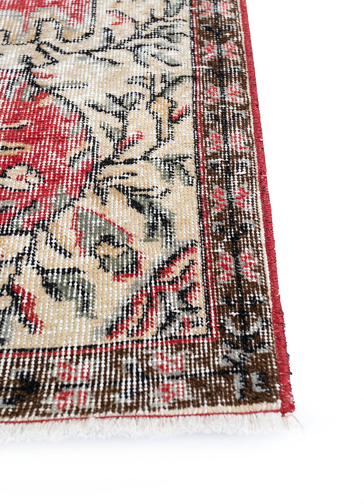 vintage red and orange wool hand knotted Rug - Corner