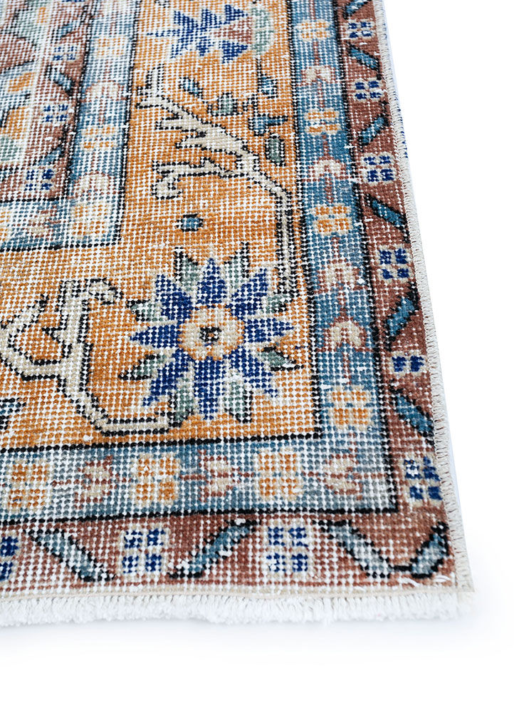 vintage blue wool hand knotted Rug - Corner
