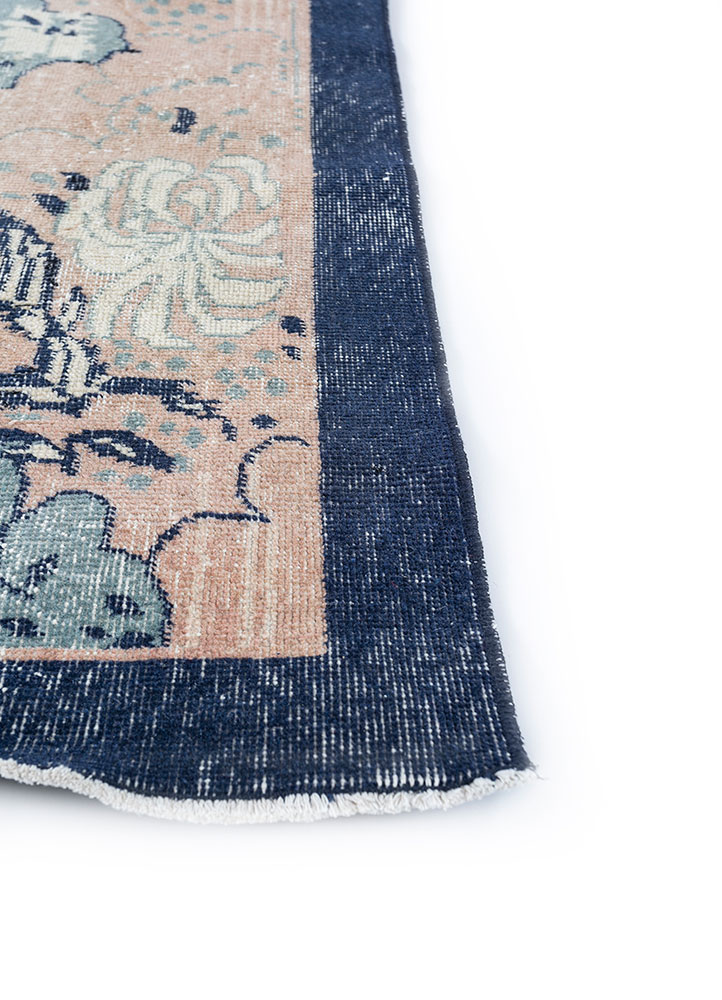 vintage blue wool hand knotted Rug - Corner