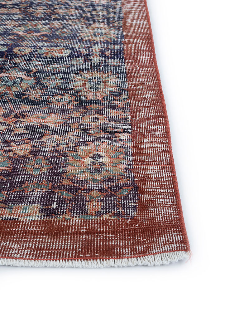 vintage blue wool hand knotted Rug - Corner
