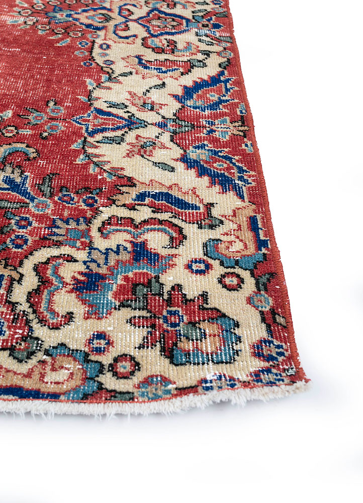 vintage red and orange wool hand knotted Rug - Corner