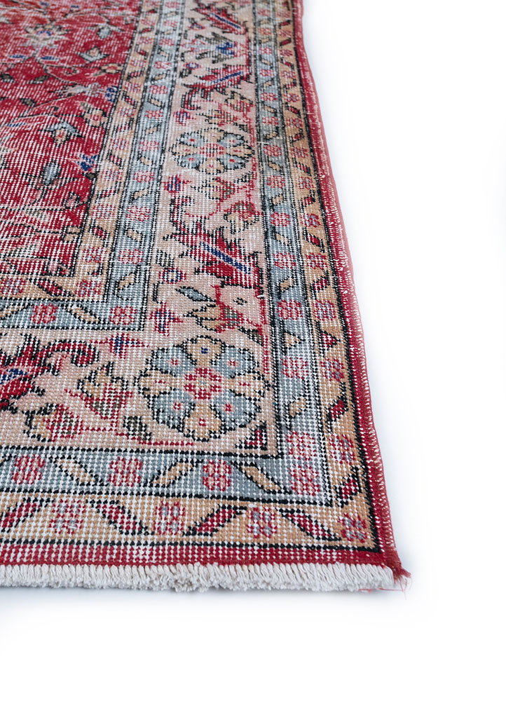 vintage red and orange wool hand knotted Rug - Corner