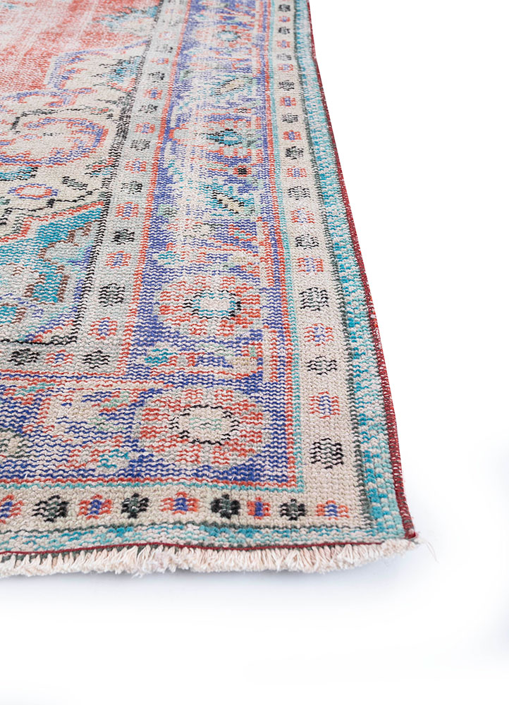 vintage red and orange wool hand knotted Rug - Corner