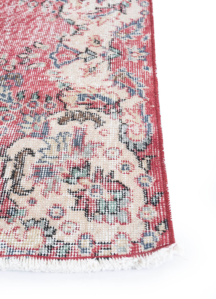 vintage red and orange wool hand knotted Rug - Corner