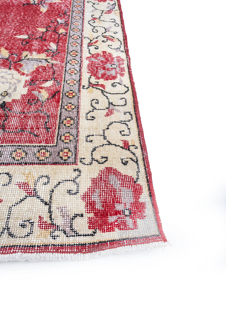 vintage red and orange wool hand knotted Rug - Corner