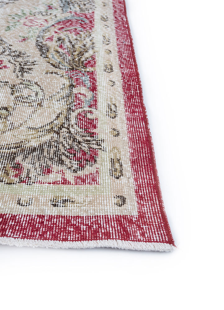 vintage red and orange wool hand knotted Rug - Corner