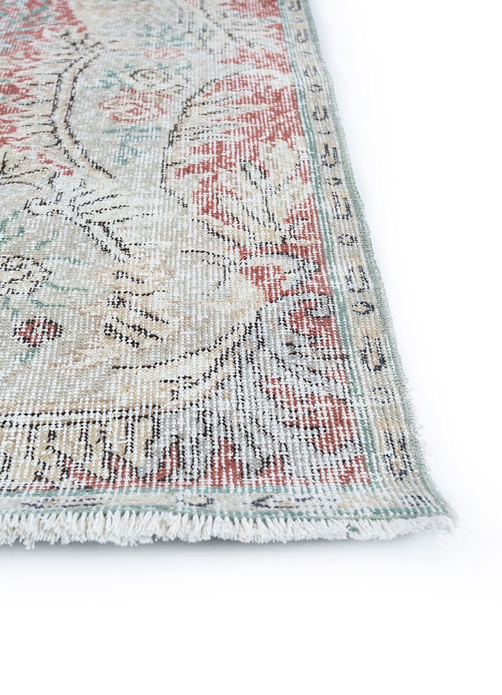 vintage red and orange wool hand knotted Rug - Corner