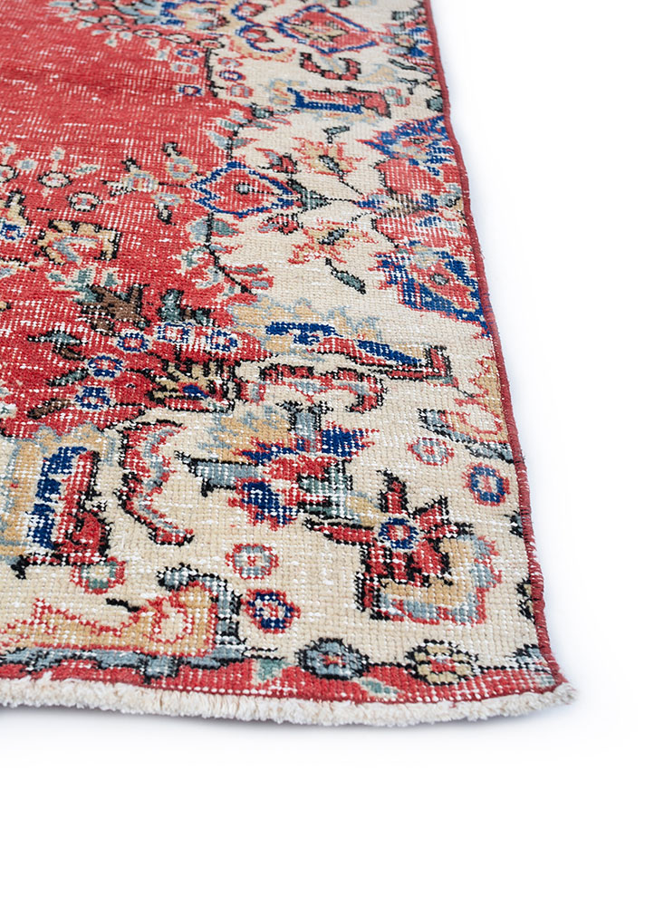vintage red and orange wool hand knotted Rug - Corner